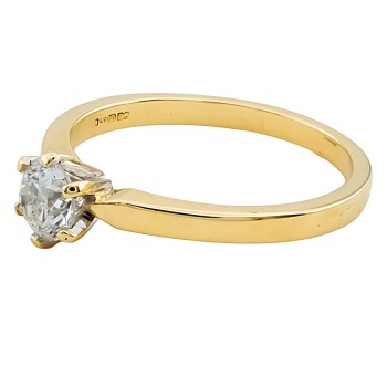 9ct Gold Diamond Ring size O